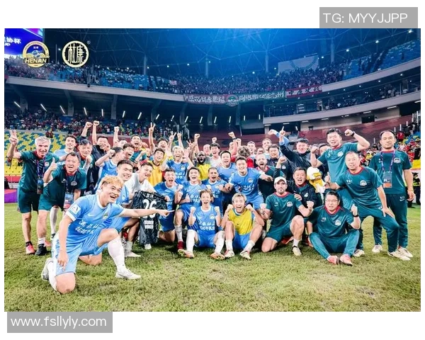 香港足球队与国足激战回顾11月17日精彩瞬间全记录